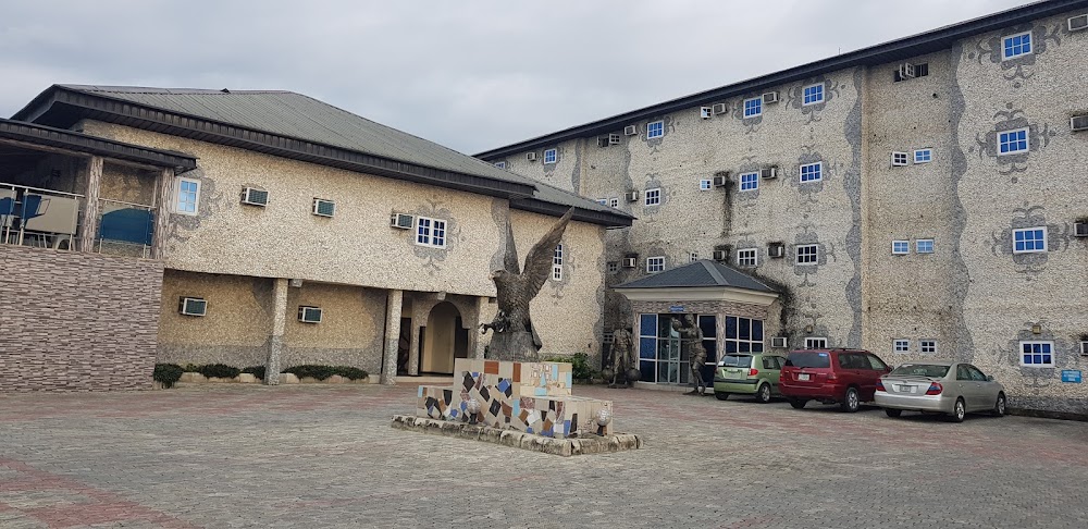 Recozee Hotel